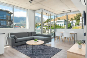 Luxury 2 Bedroom Mountain Views